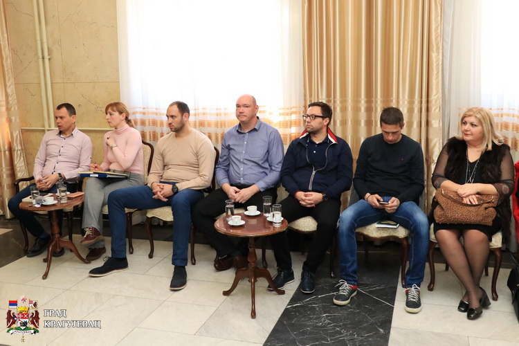 Савет за здравље – без панике и уз појачане мере хигијене