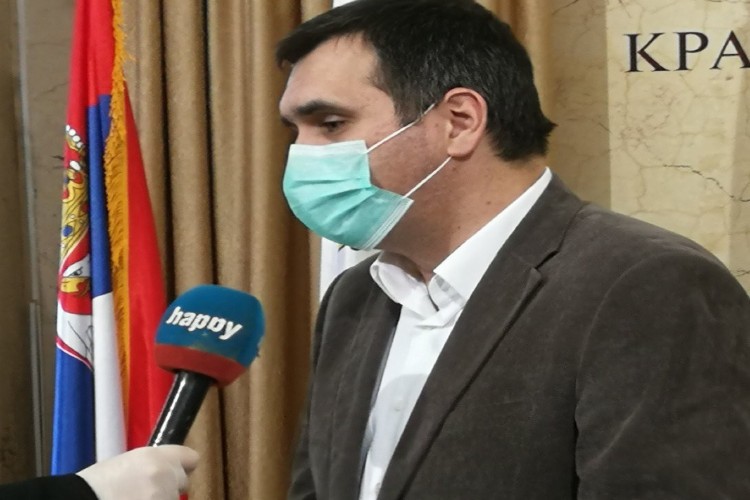 Крагујевац понудио три дворане за привремене болнице