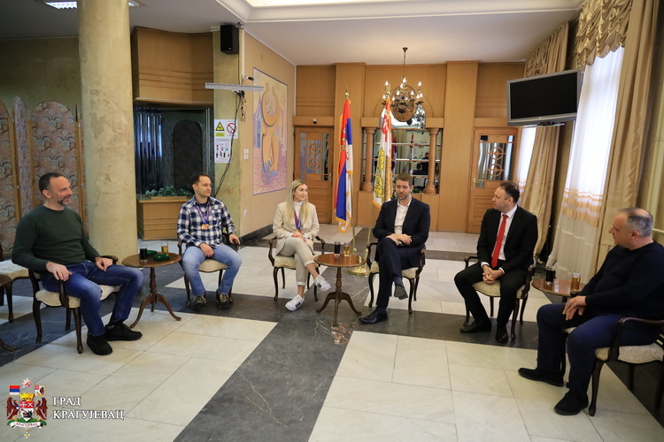 Крагујевачки стрелци освојили бронзану медаљу на Светском купу у Каиру