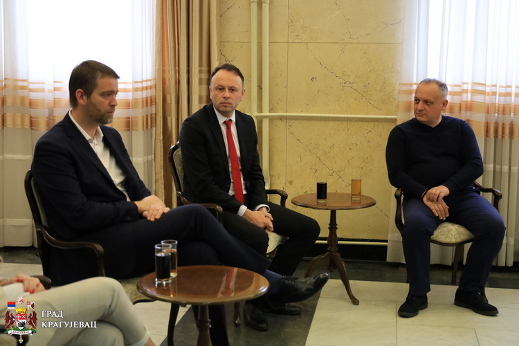 Крагујевачки стрелци освојили бронзану медаљу на Светском купу у Каиру