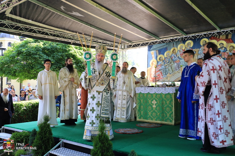 Литија са молитвом за напредак града и његових житеља