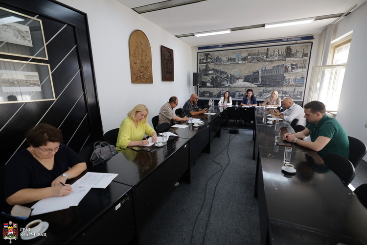 Покренута иницијатива за формирање тима за превенцију просјачења и превенцију малолетничких бракова