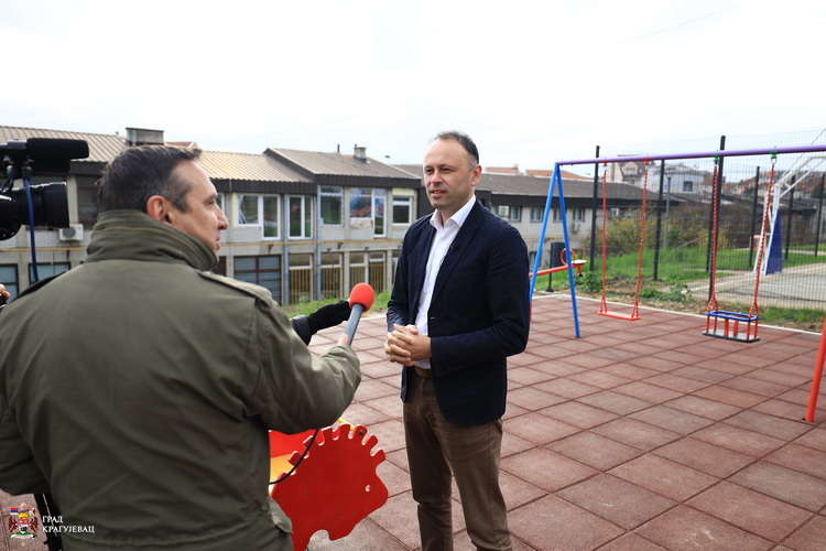 Ново игралиште у Рудничкој улици