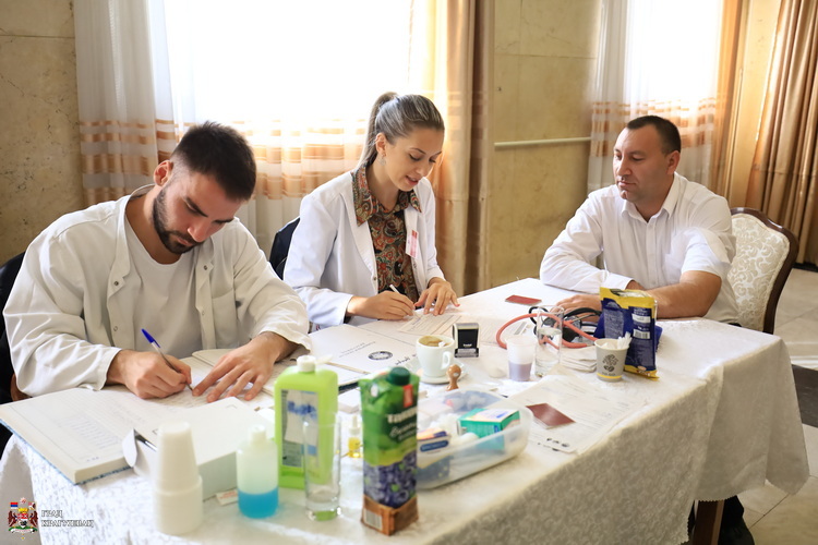 Традиционална акција добровољног давања крви за запослене у Градској управи