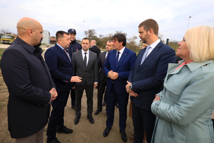 Положен камен темељац за нови Ватрогасни дом