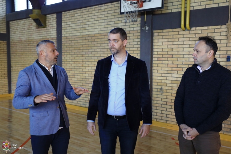 Rekonstruisana fiskulturna sala u OŠ „Dragiša Mihailović“