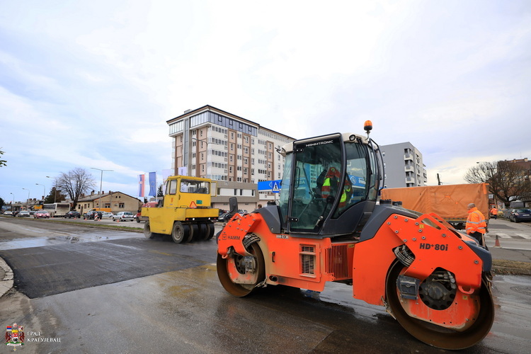 У улици Булевар краљице Марије постављени успоривачи саобраћаја