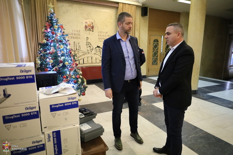 Град донирао опрему намењену унапређењу рада саобраћајне полиције